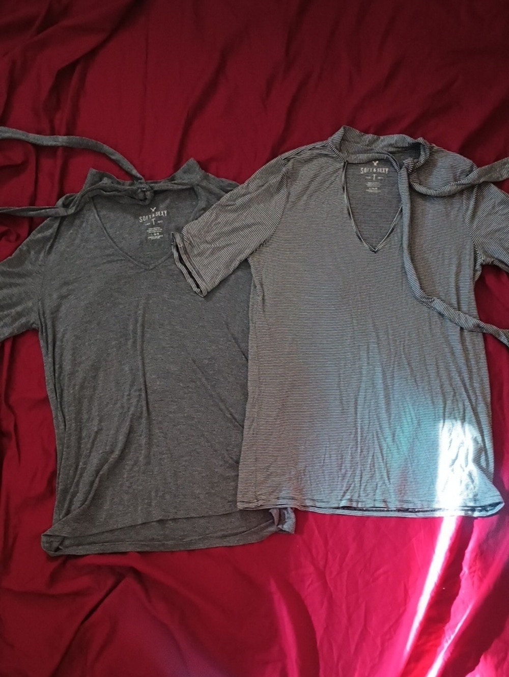 American Eagle Outfitters Soft & Sexy V-Neck Tops Womans Size L Tie Neck